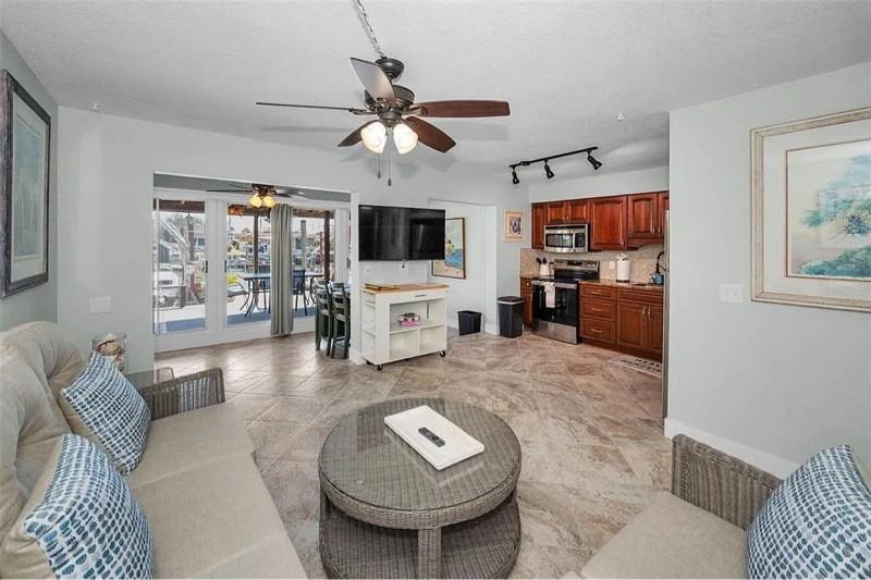 2685 St Josephs Dr E #A - Photo 3 of 14