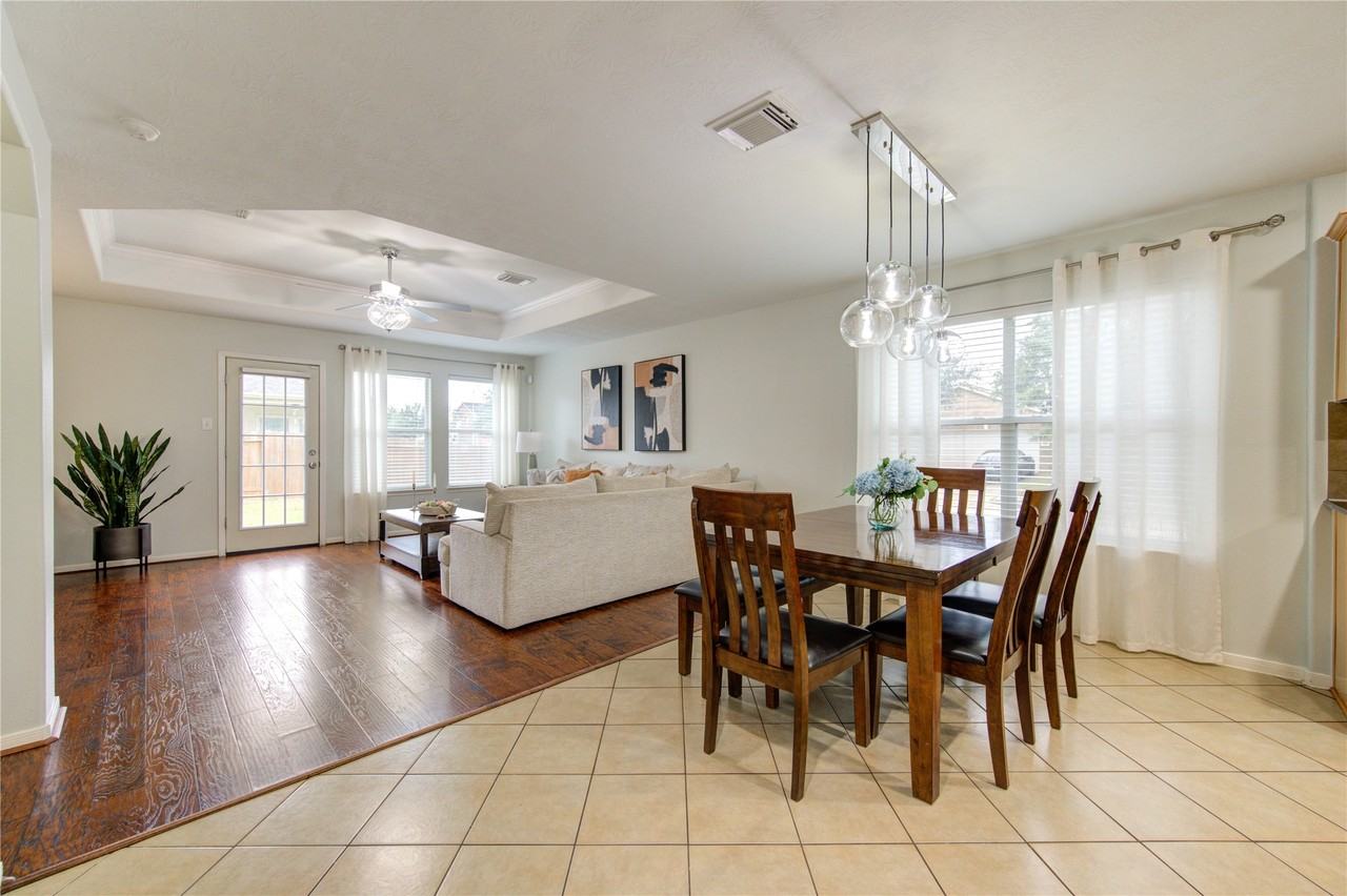 402 Hurstshire Bend #402 - Photo 2 of 50