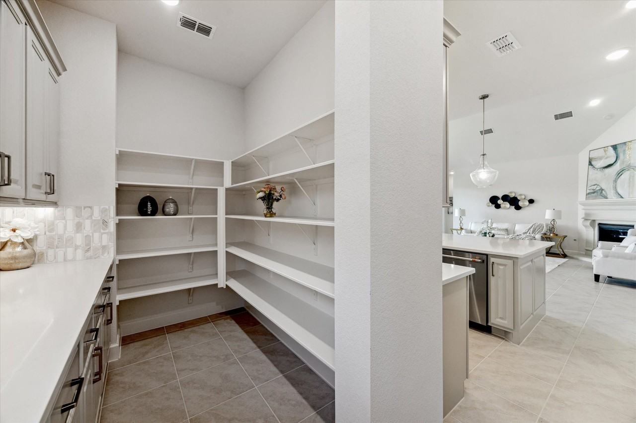 407 May Meadow Lane #407 - Photo 7 of 27