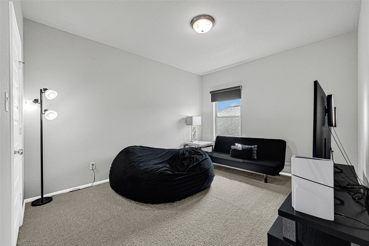 10830 Cassiopeia Creek Cir #10830 - Photo 4 of 26