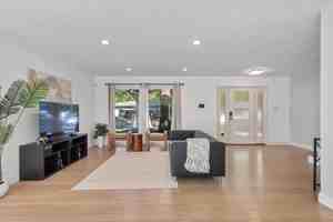 featured image of 5313 Harvest Ln #5313