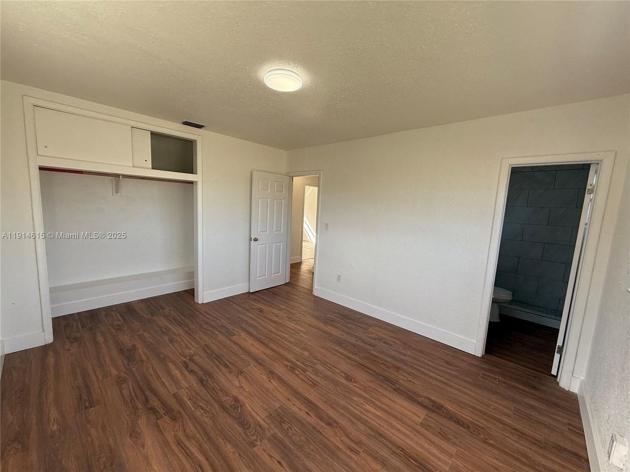 1430 Nw 176th Ter #1430 - Photo 3 of 14