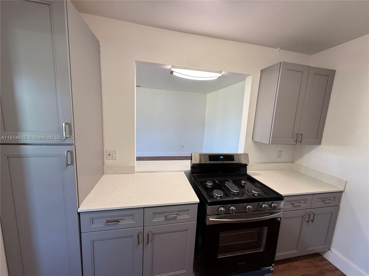 1430 Nw 176th Ter #1430 - Photo 6 of 14