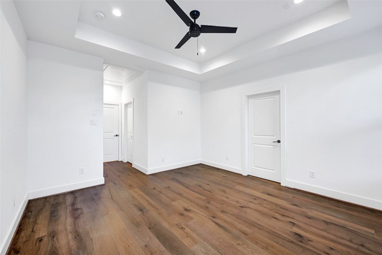 4516 Curtin Park Ct #4516 - Photo 3 of 32