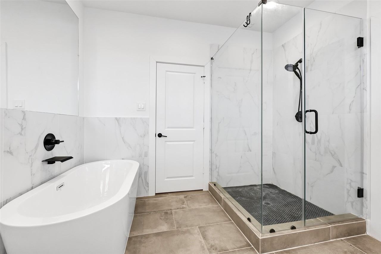 4516 Curtin Park Ct #4516 - Photo 7 of 32