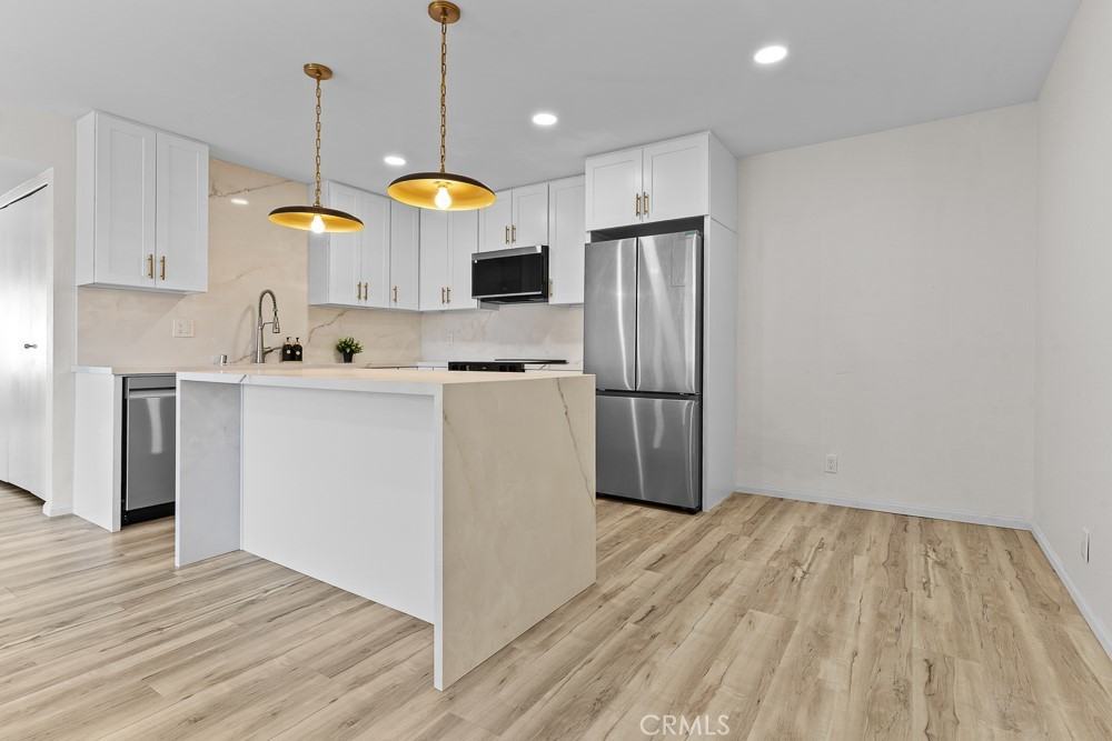 21921 Rimhurst Drive