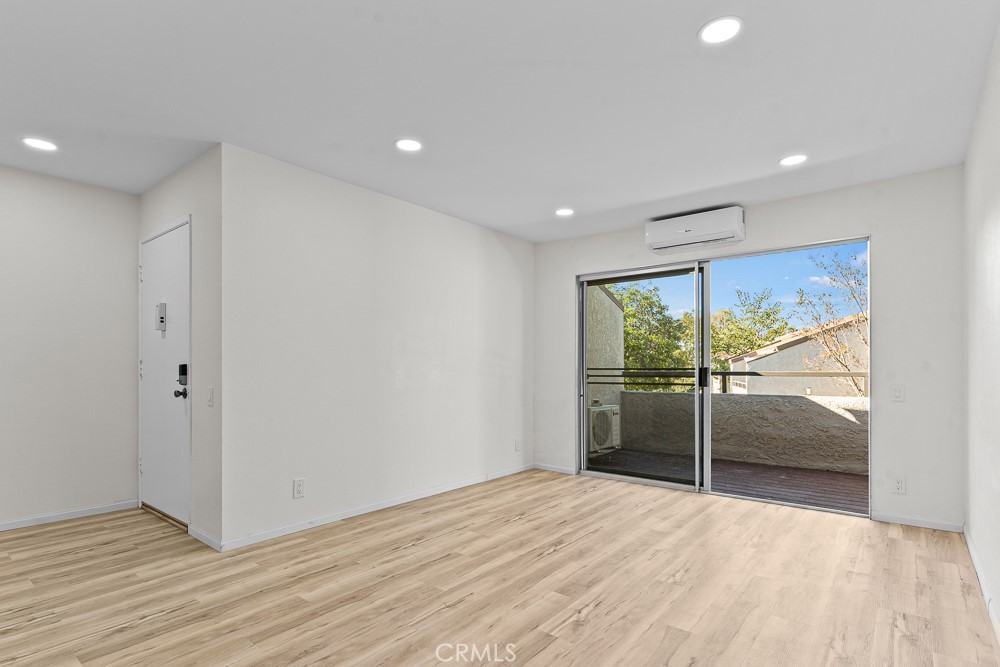 21921 Rimhurst Dr #21921128F - Photo 2 of 24