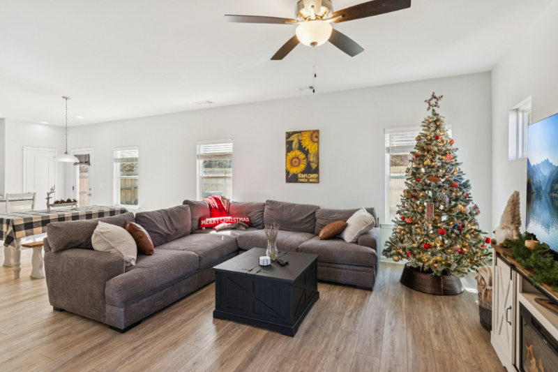 566 Skye Drive - Photo 5 of 20