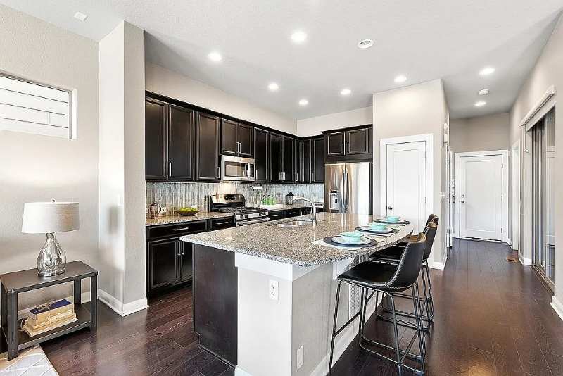 1801 W 67th Pl - Photo 3 of 20