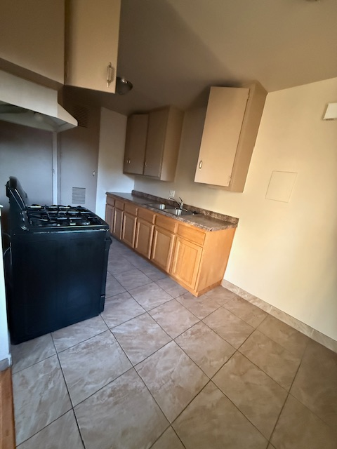 3420 Percy Street #3 - Photo 7 of 10