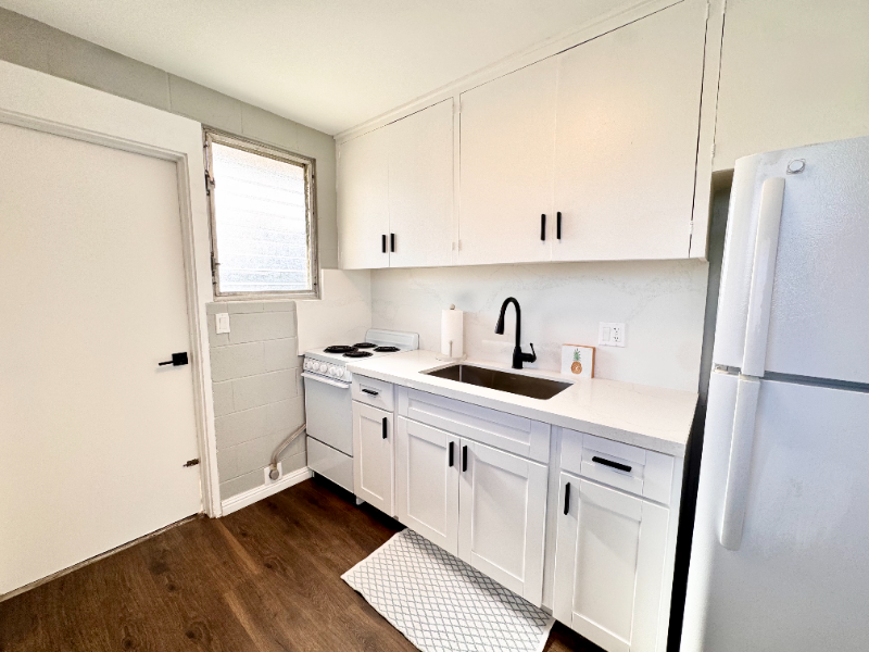 722 University Avenue - Photo 5 of 15