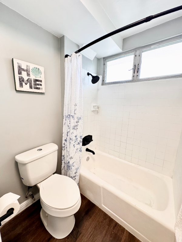 722 University Avenue - Photo 7 of 15