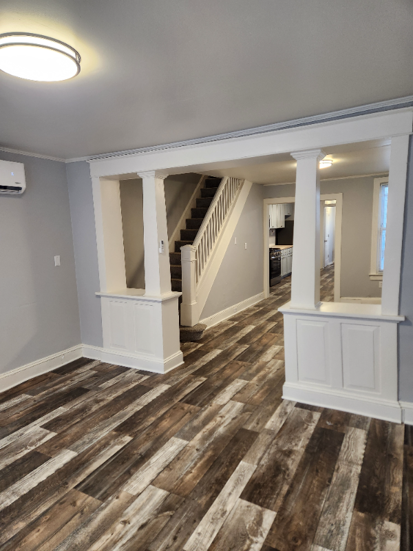 958 E Princess St - Photo 3 of 20