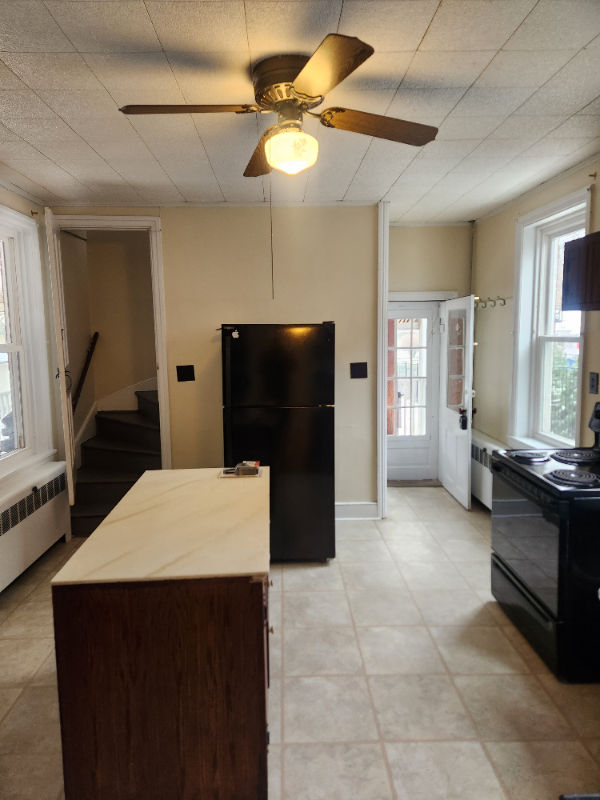 119 S River St #B - Photo 6 of 18