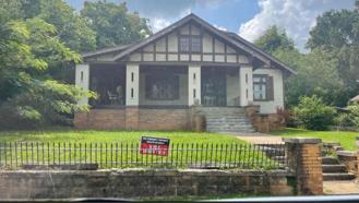 1721 Clarendon Avenue - Photo 1 of 1