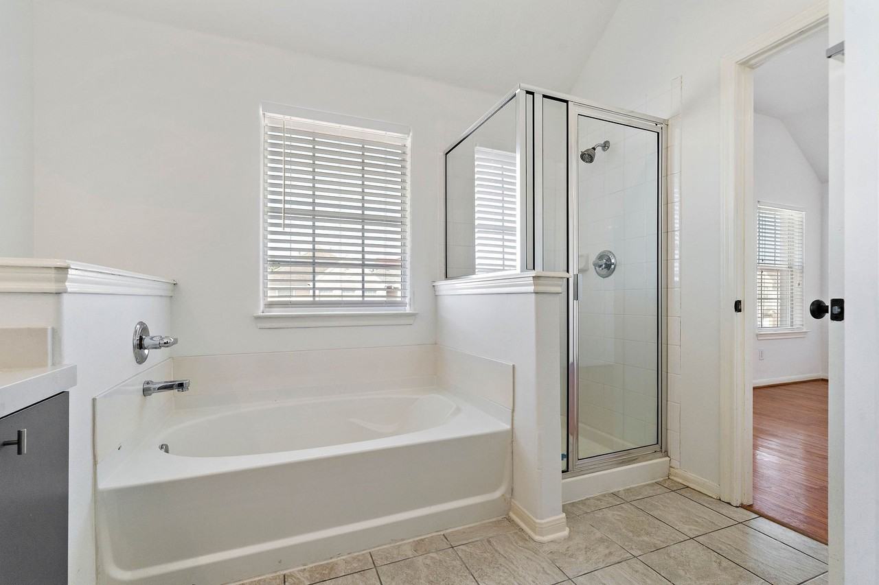 218 Plaza Del Sol Park #218 - Photo 4 of 21