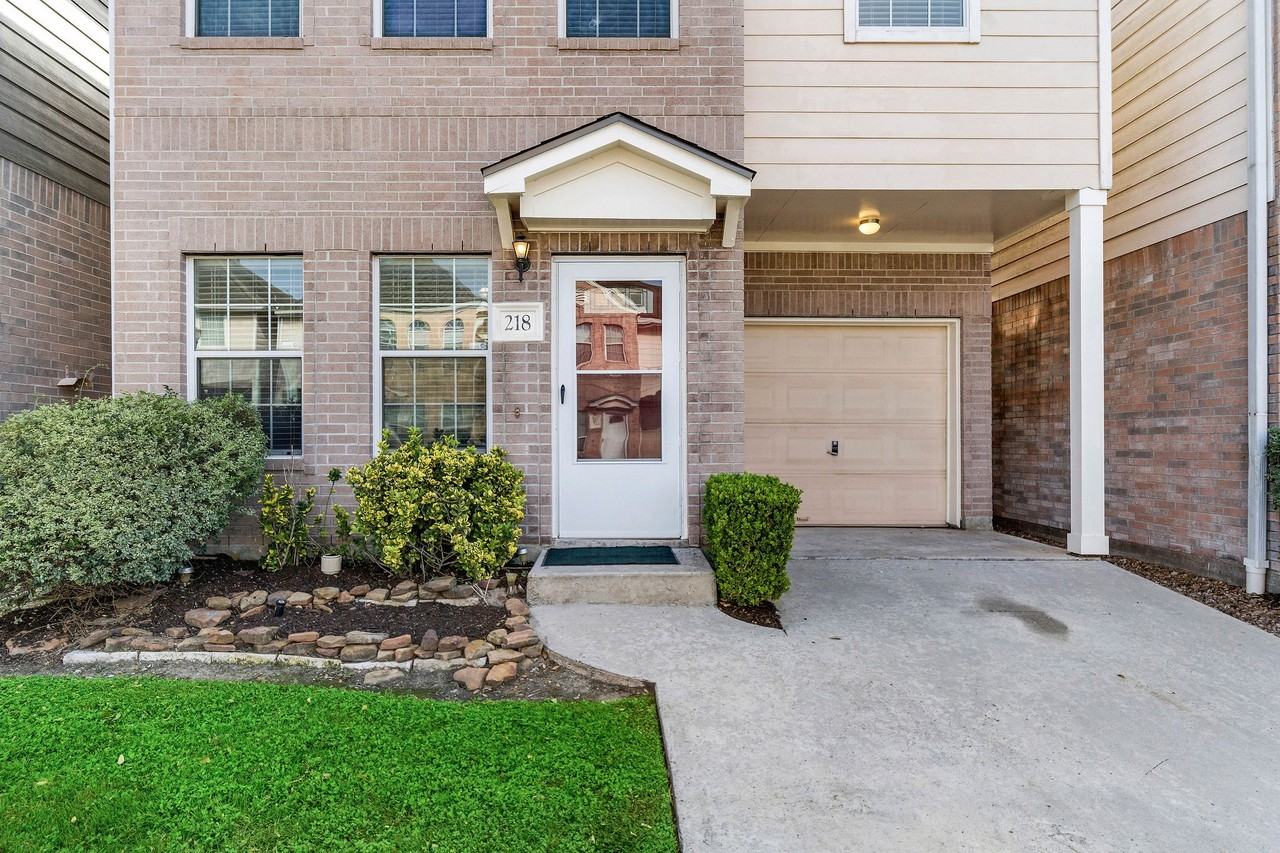 218 Plaza Del Sol Park #218 - Photo 5 of 21