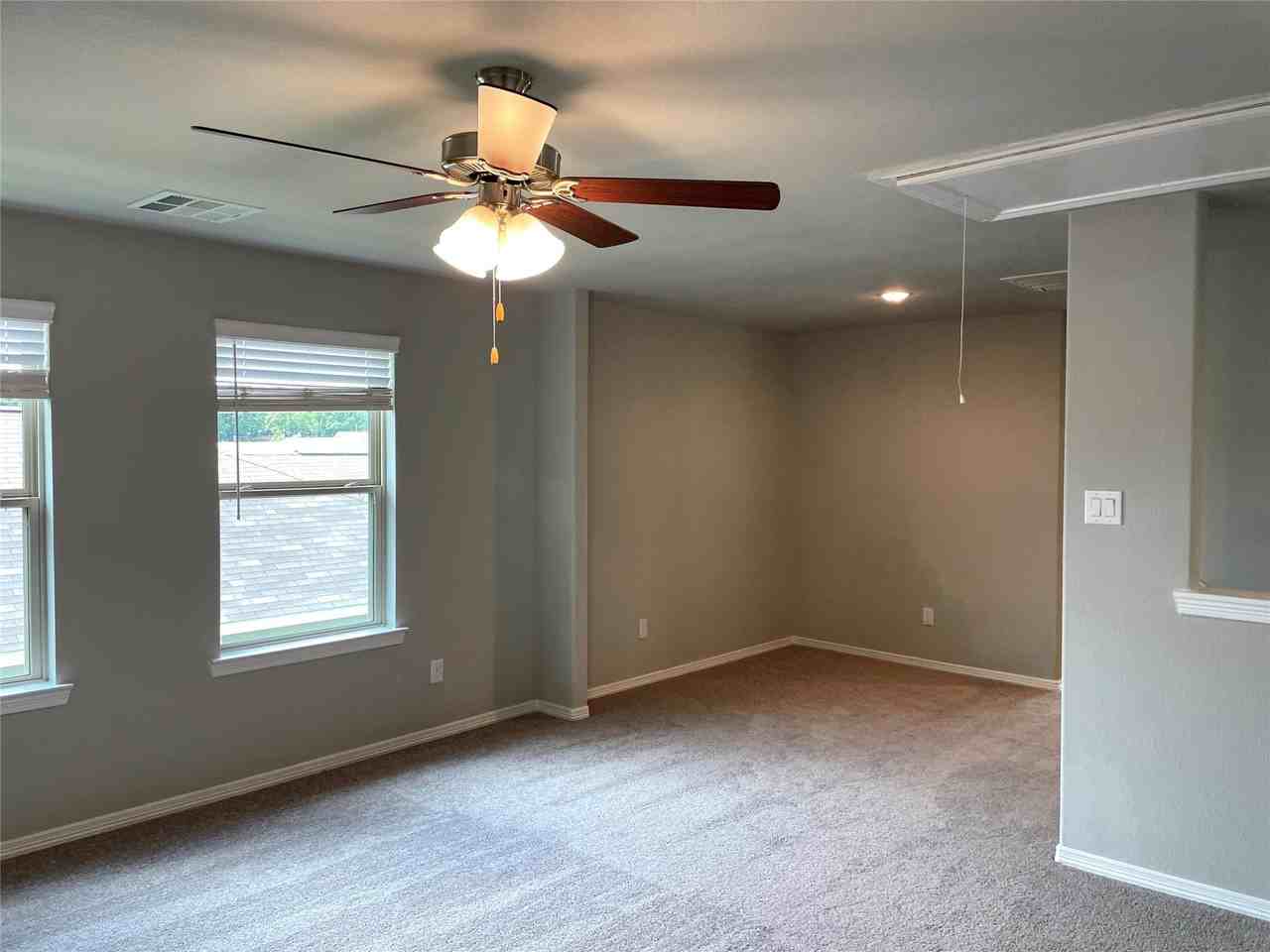 25550 Northpark Spruce Dr #25550 - Photo 5 of 11