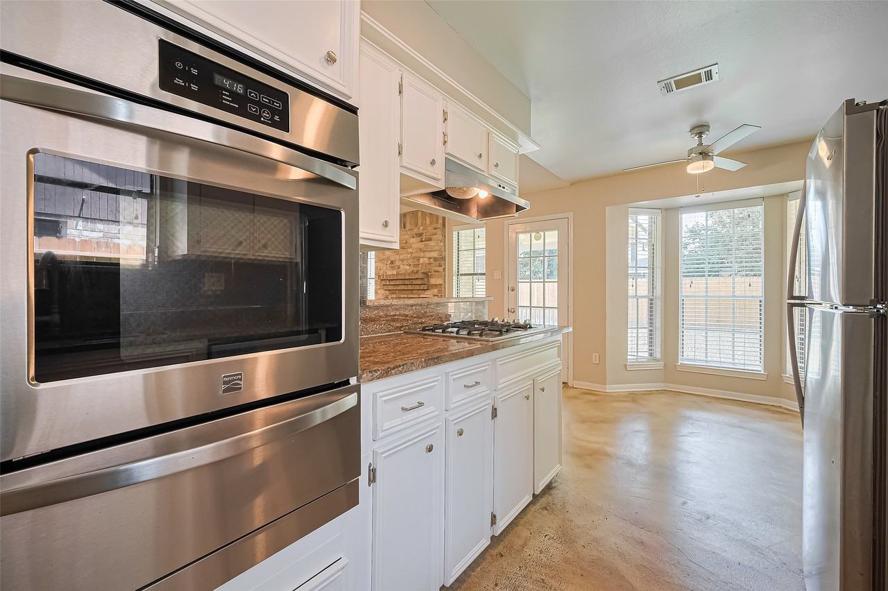 4031 Sherwood Ln #4031 - Photo 3 of 18