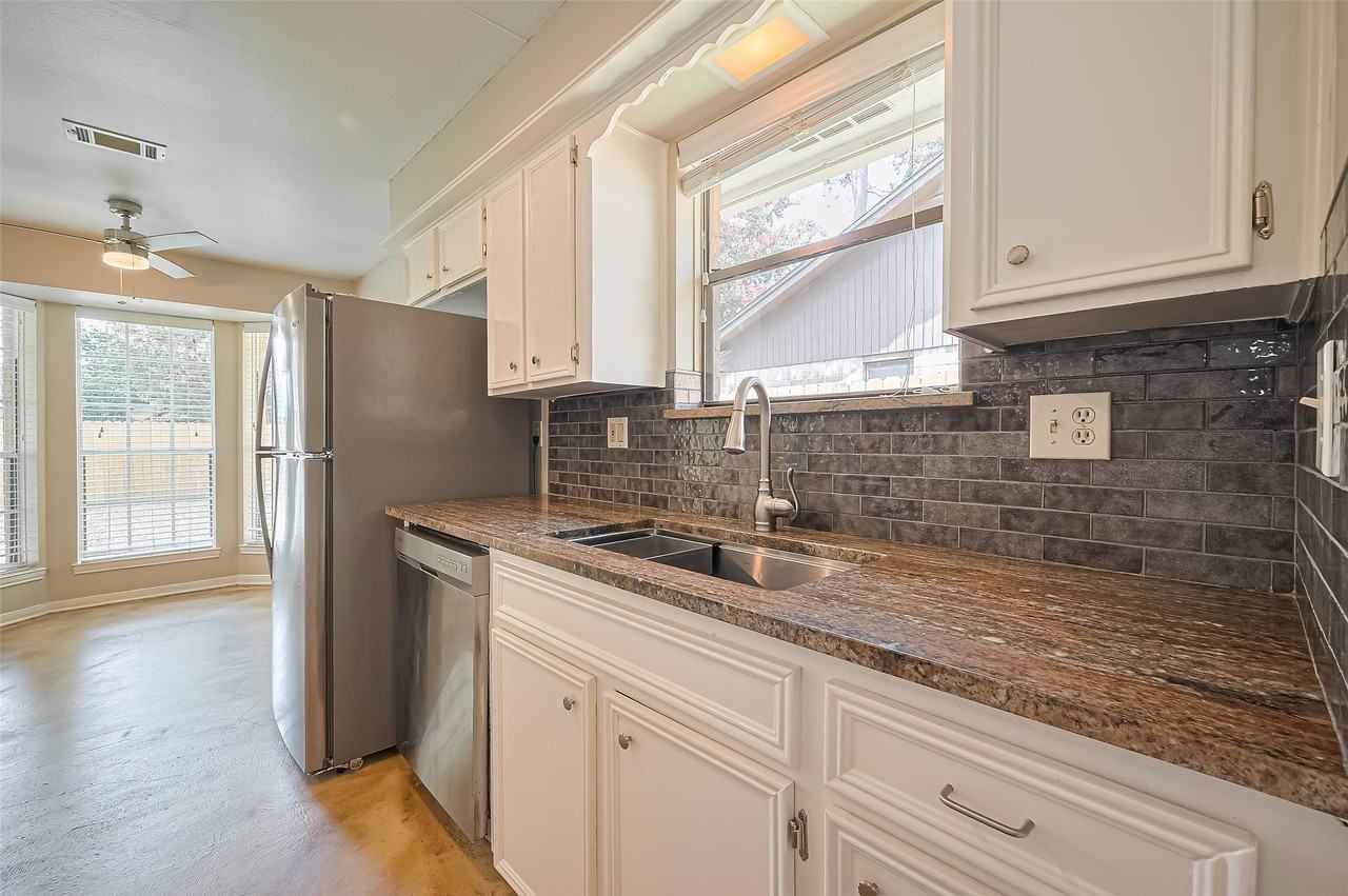 4031 Sherwood Ln #4031 - Photo 6 of 18