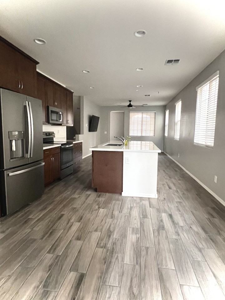 1728 East Dogwood Lane #1728 - Photo 5 of 19