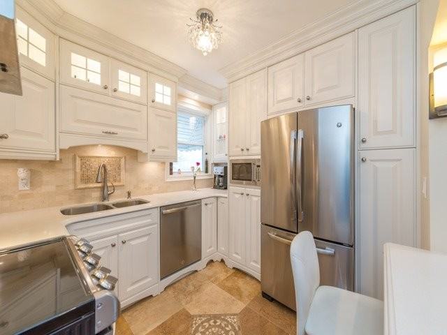 Bayview Ave & Elgin Mills Rd E - Photo 2 of 9