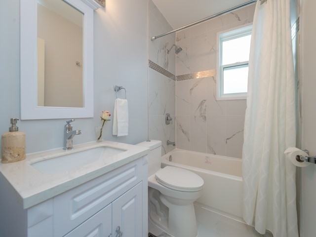 Bayview Ave & Elgin Mills Rd E - Photo 7 of 9