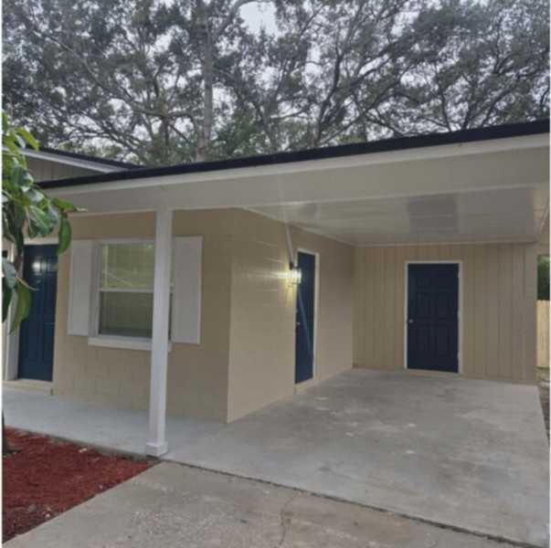 2522 Poinsetta Ave - Photo 2 of 17