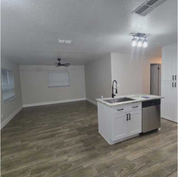 2522 Poinsetta Ave - Photo 6 of 17