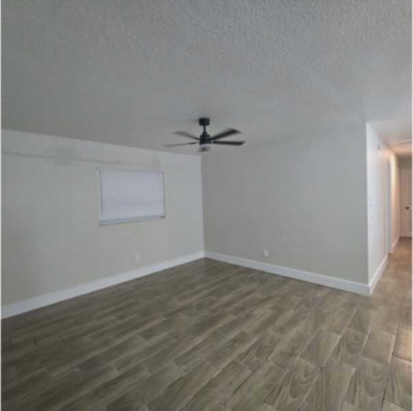 2522 Poinsetta Ave - Photo 7 of 17