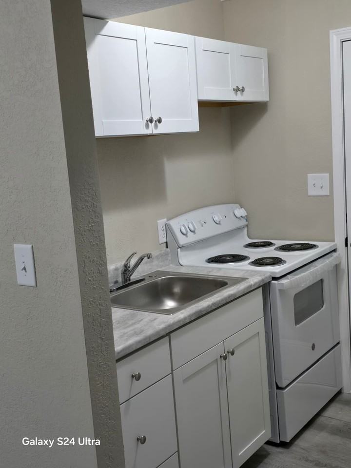 110 Tacoma Rd #108 - Photo 2 of 10