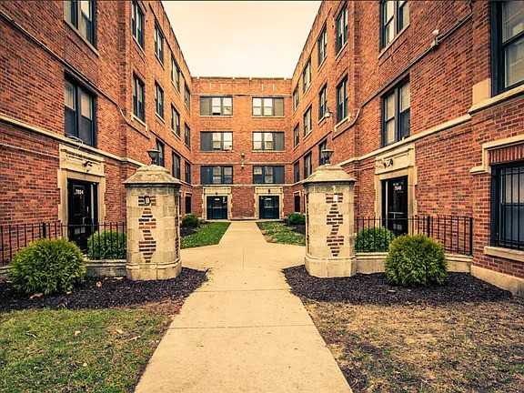 7640 South Stewart Avenue - Photo 3 of 5