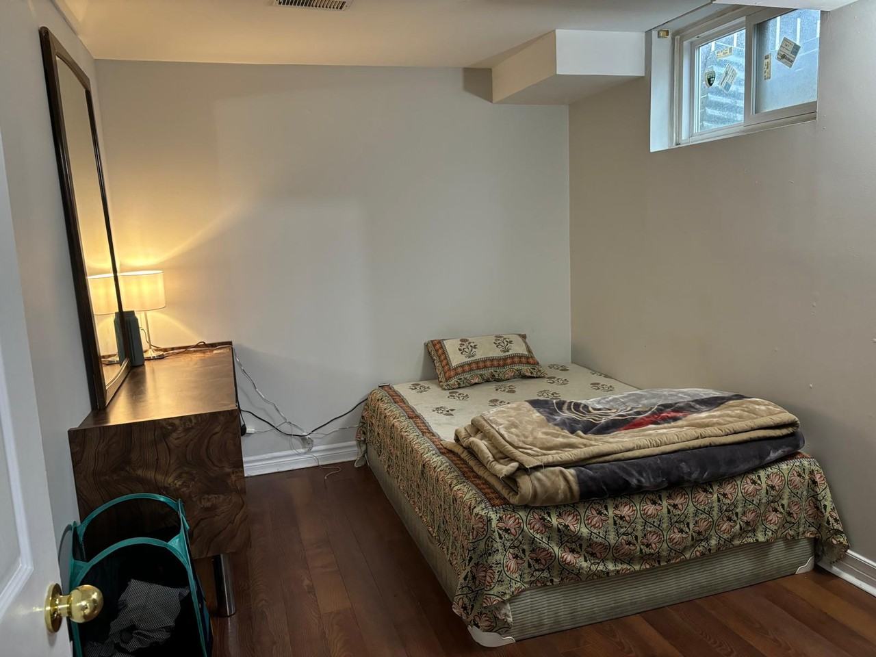 6 Fallen Oak Court - Photo 2 of 4