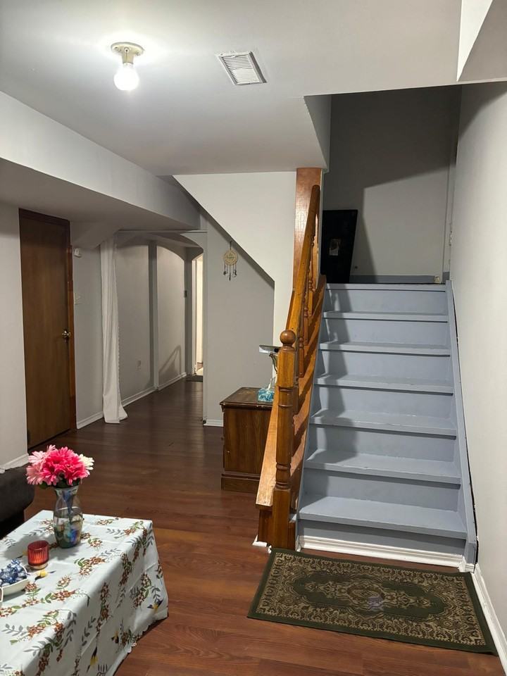 6 Fallen Oak Court - Photo 4 of 4