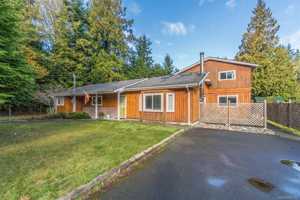 featured image of 3861 Charlton Drive #A