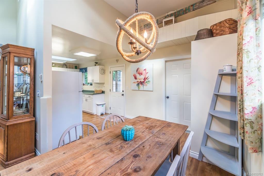 3861 Charlton Dr #A - Photo 7 of 45