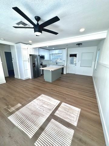 1050 Nokomis Street - Photo 4 of 29