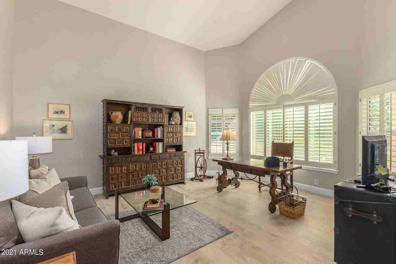 9386 E Southwind Ln - Photo 5 of 30