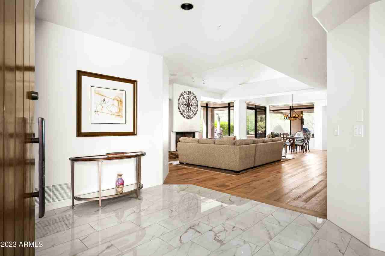 10010 Taos Drive - Photo 4 of 50