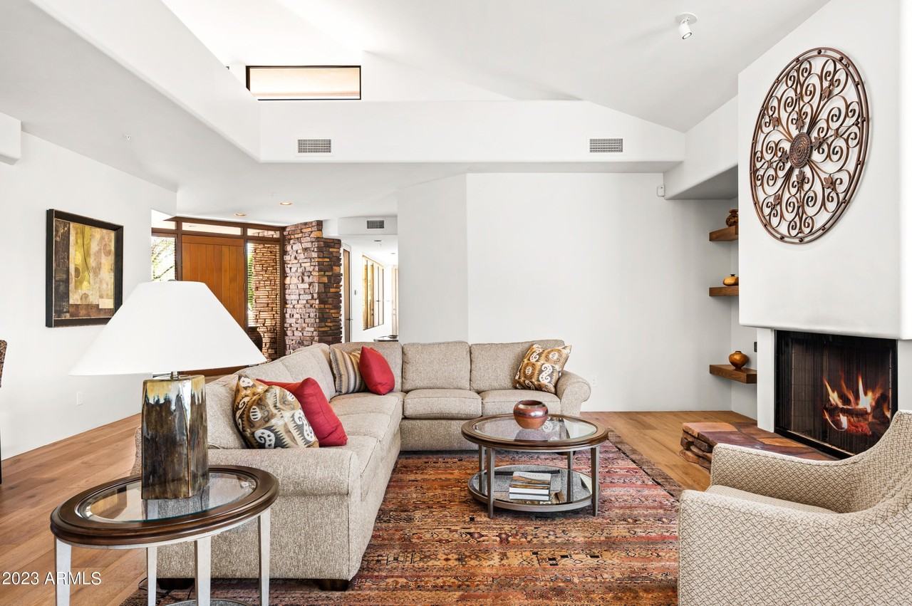 10010 Taos Drive - Photo 5 of 50