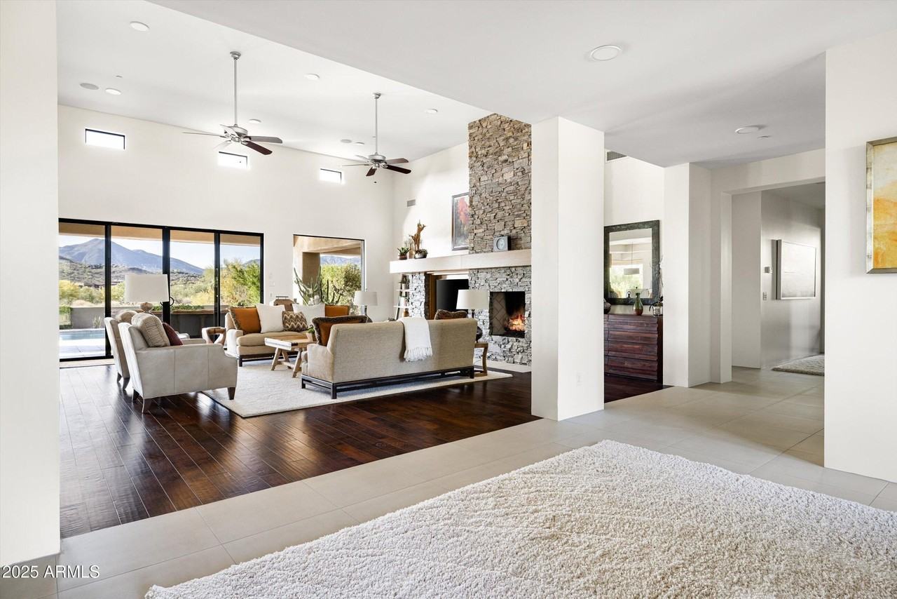 9894 E Miramonte Dr - Photo 2 of 50