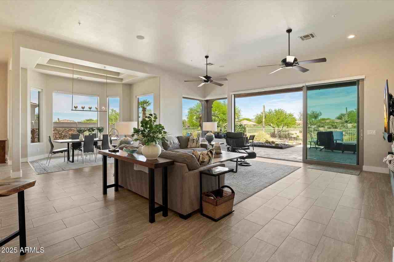 9338 Prairie Circle - Photo 3 of 22