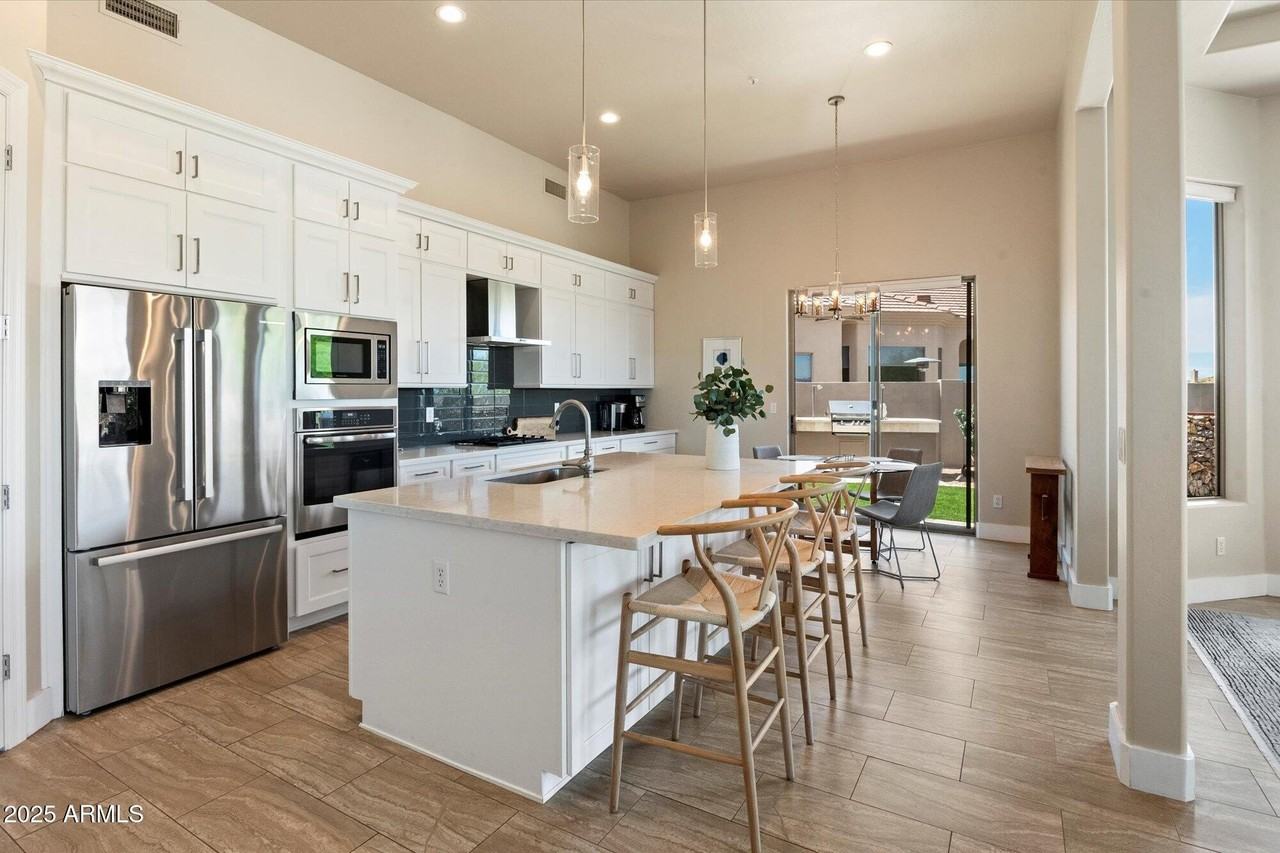 9338 Prairie Circle - Photo 5 of 22