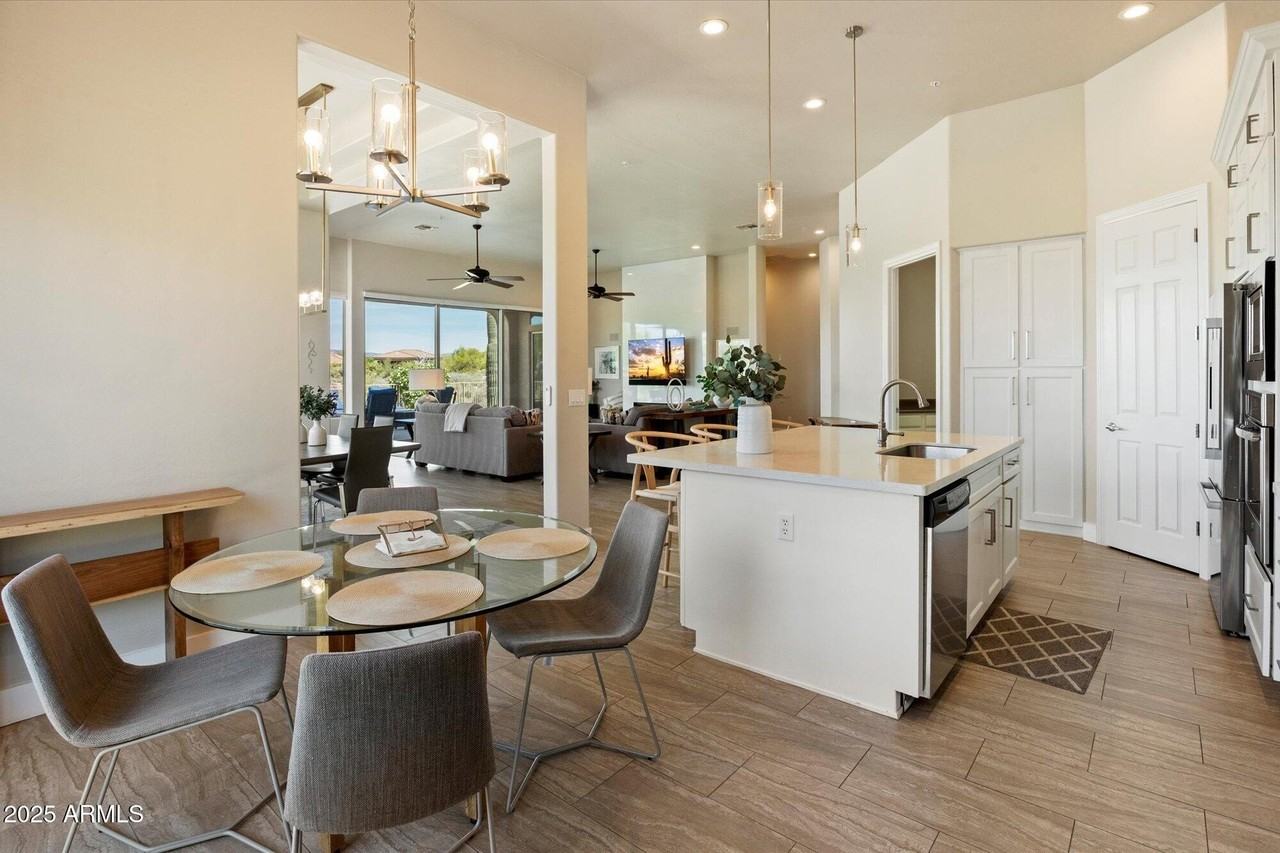 9338 Prairie Circle - Photo 7 of 22