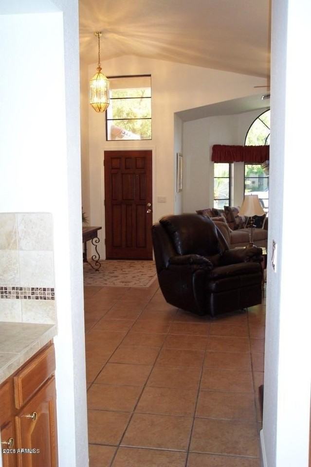 11018 West Poinsettia Drive - Photo 6 of 42