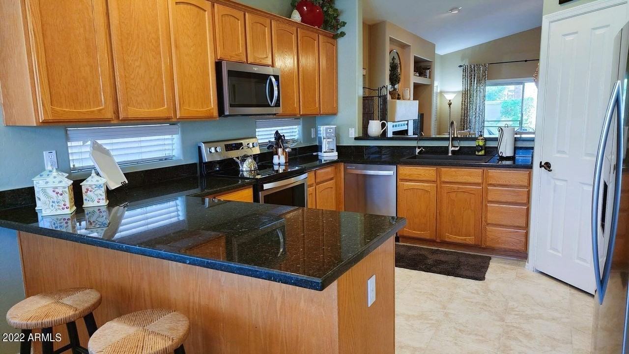 2225 Bel Air Lane - Photo 3 of 28