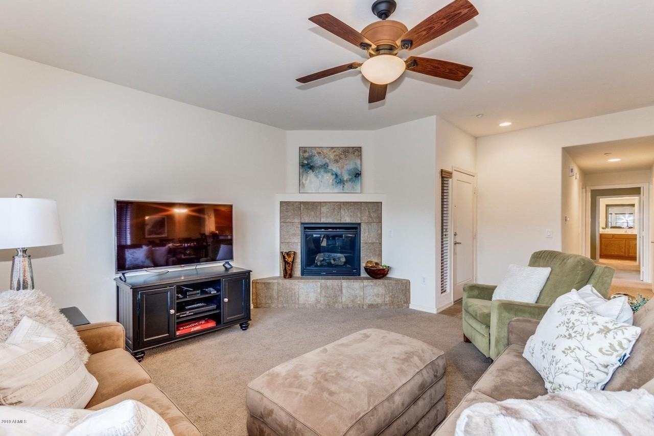 33550 N Dove Lakes Dr Unit 2042 #2042 - Photo 3 of 28