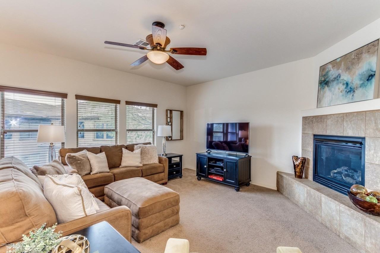 33550 N Dove Lakes Dr Unit 2042 #2042 - Photo 5 of 28