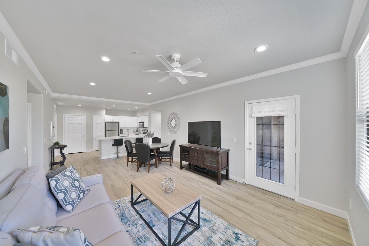 20100 N 78th Pl Apt 1022 #1022 - Photo 7 of 33