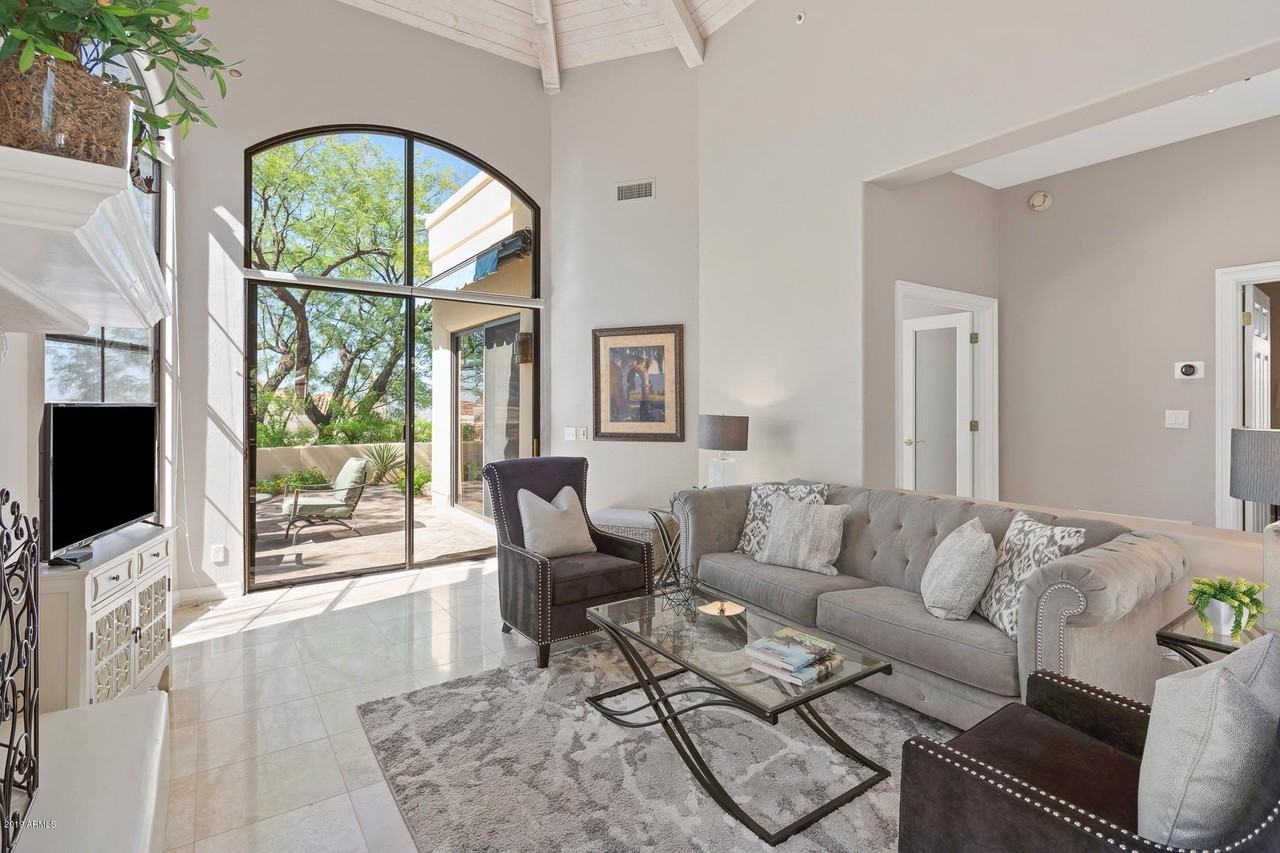 13495 East Charter Oak Drive - Photo 3 of 41